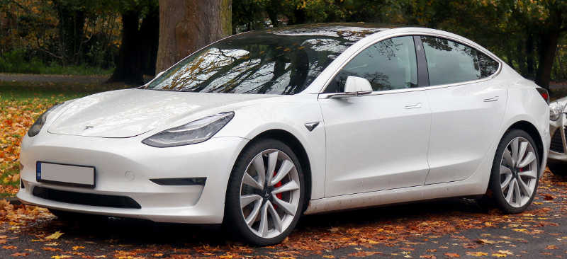 2019_Tesla_Model_3_Performance_AWD_Front.jpg